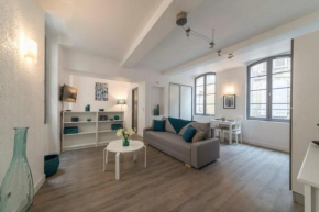 Superb studio in the center